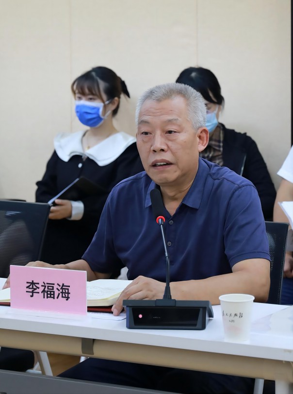 新闻照片2.jpg 新闻照片2.jpg