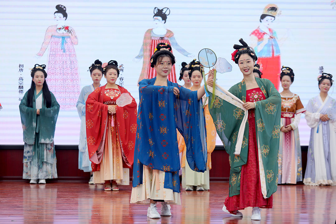 B01A0953.jpg B01A0953.jpg