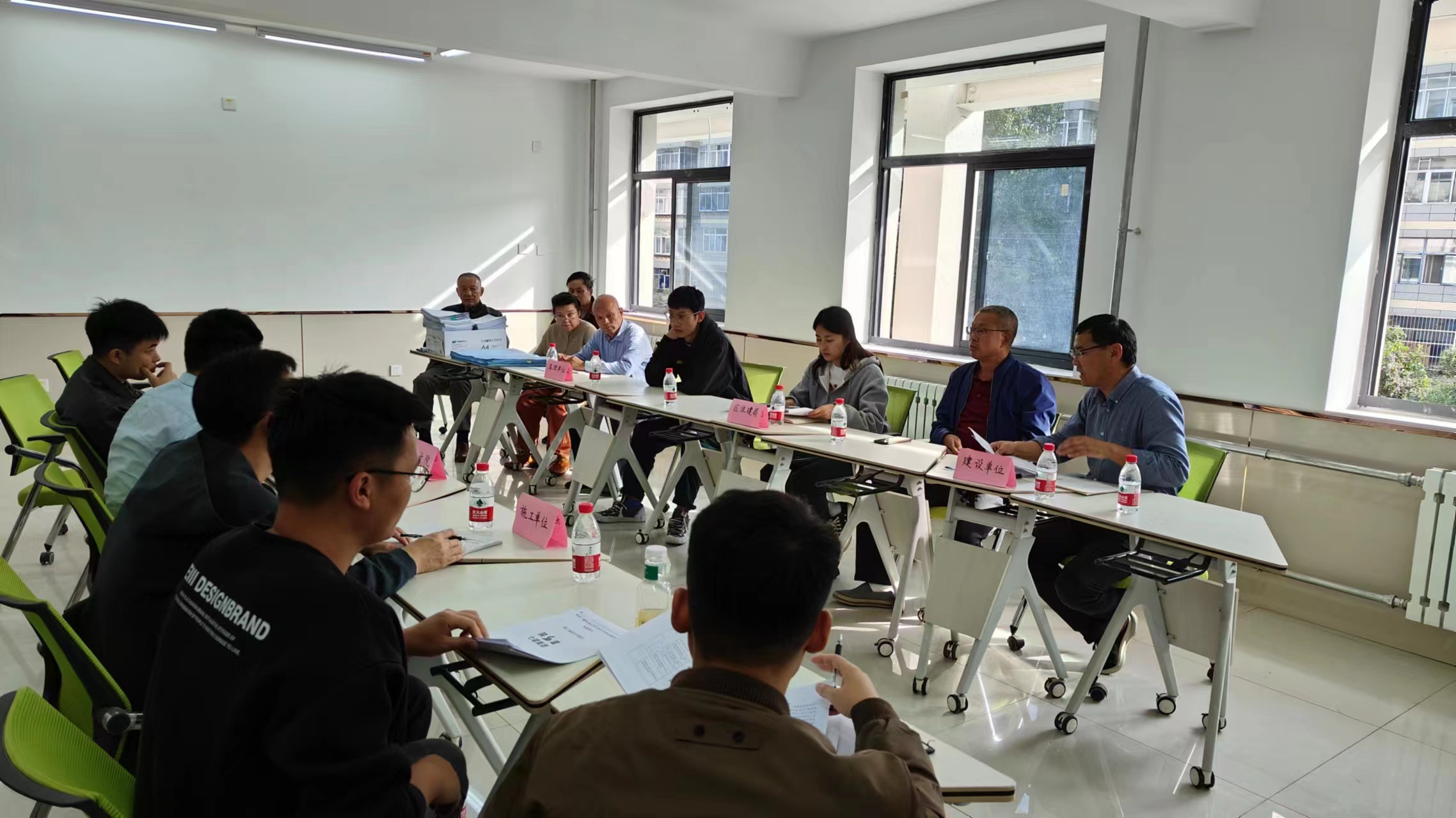 验收会现场.jpg 验收会现场.jpg